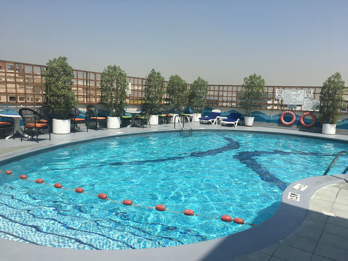 استخر هتل ارافی دبی